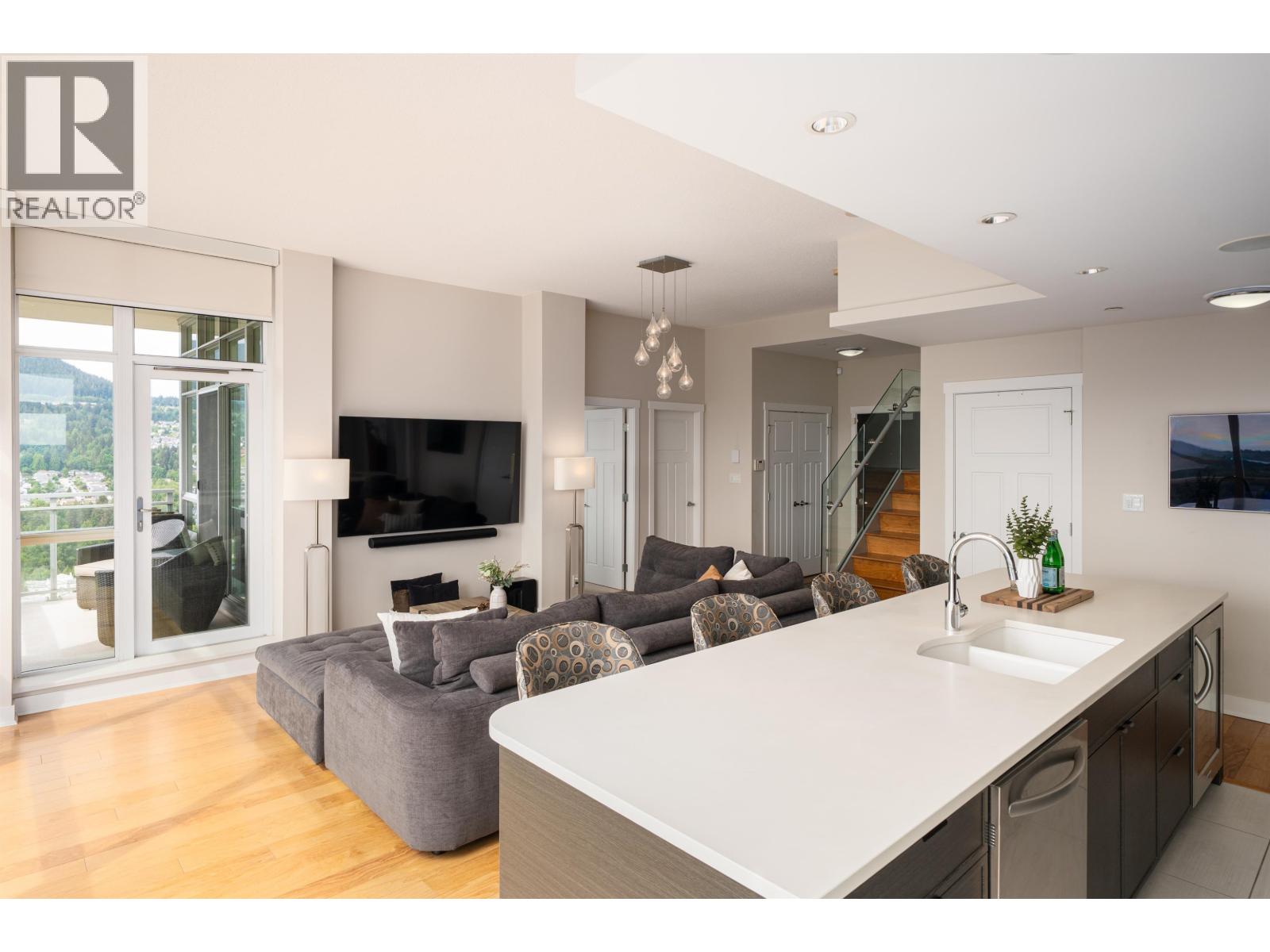 3401 2968 Glen Drive, Coquitlam, British Columbia  V3B 0C4 - Photo 9 - R3045644