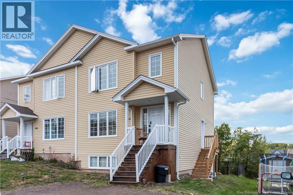 940 Bernard, Dieppe, New Brunswick  E1A 5A4 - Photo 2 - NB126394