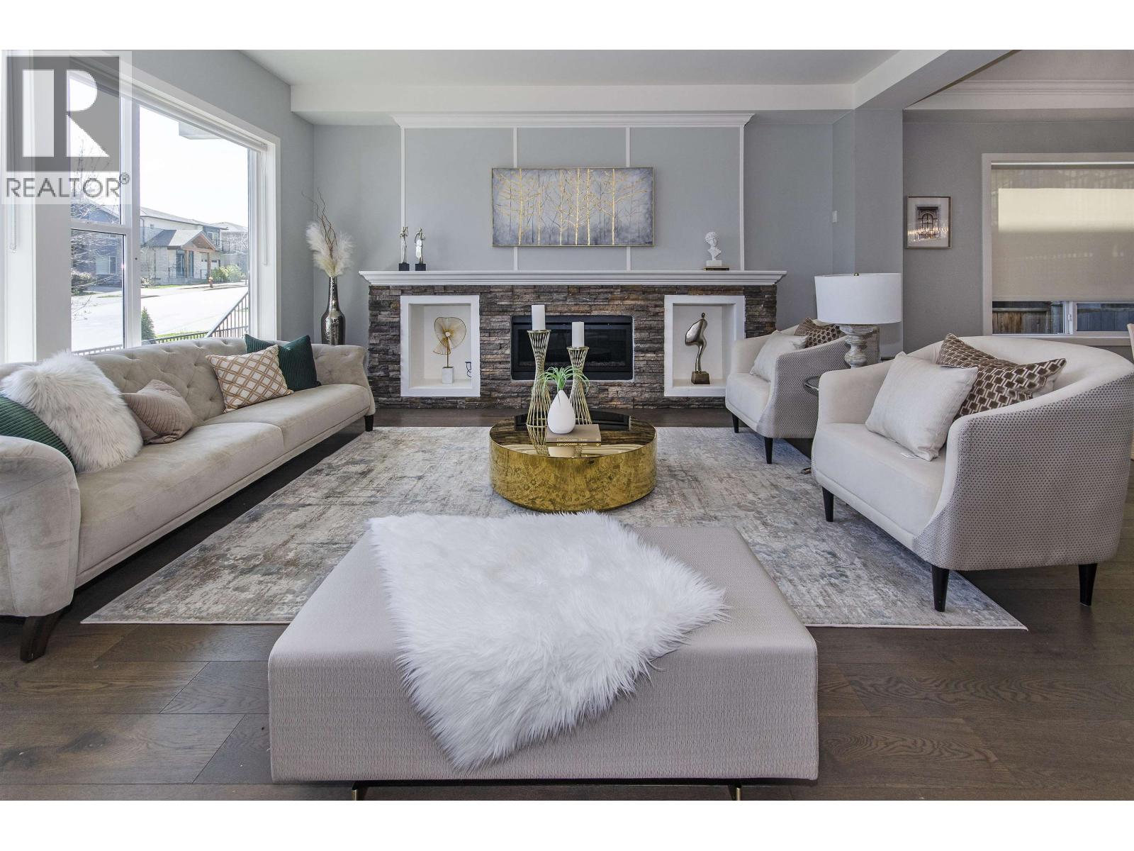 Property at 3575 BROWNLEE AVENUE image 3