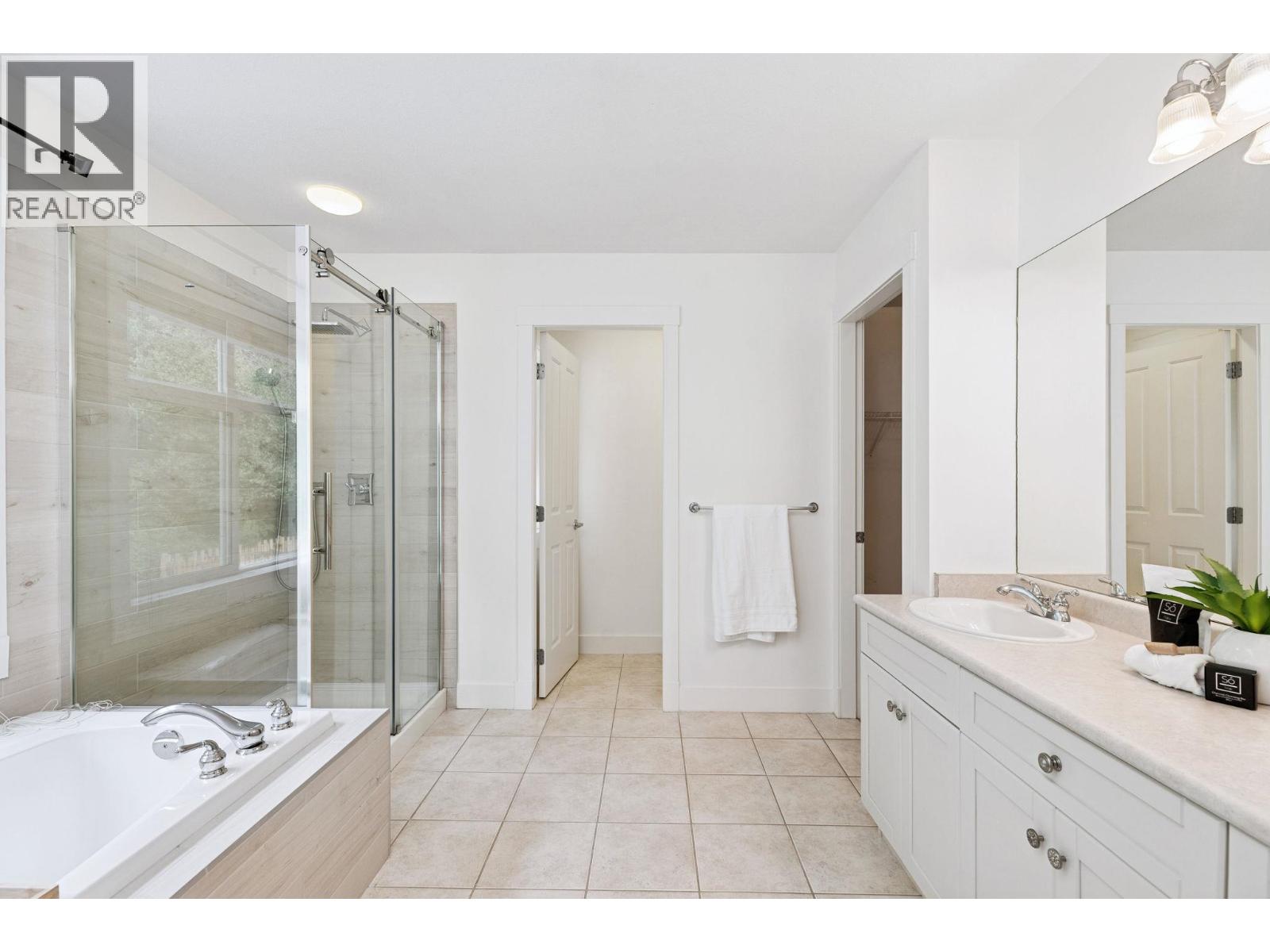1855 Parkway Boulevard, Coquitlam, British Columbia  V3E 3L4 - Photo 28 - R3045540