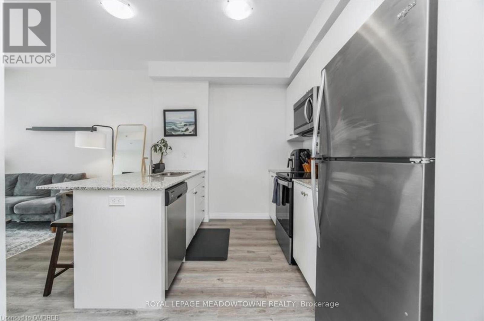 1206 - 60 Charles Street W, Kitchener, Ontario  N2G 0C9 - Photo 8 - X12392167
