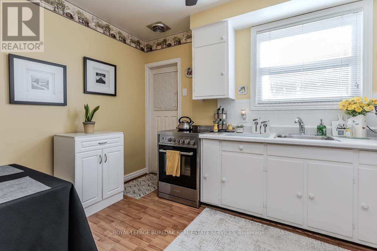 270 Jones Road, Hamilton (Fruitland), Ontario  L8E 5J5 - Photo 34 - X12392234