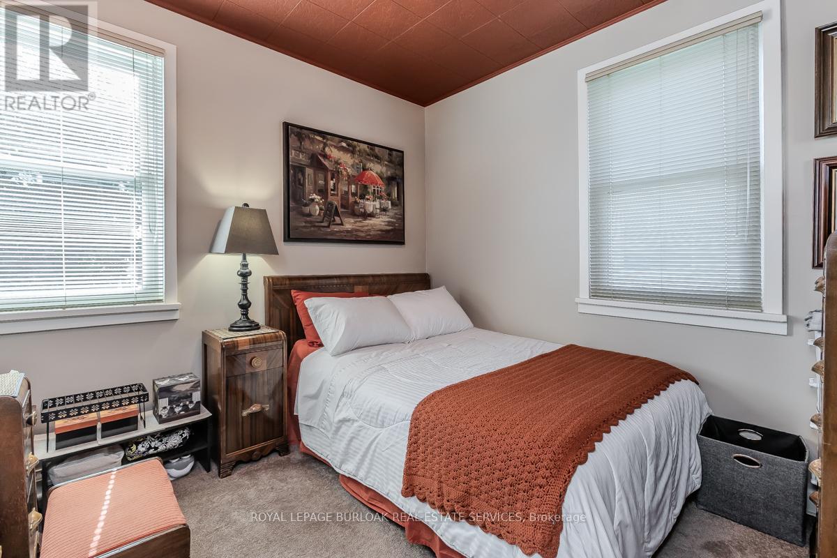 270 Jones Road, Hamilton (Fruitland), Ontario  L8E 5J5 - Photo 38 - X12392234