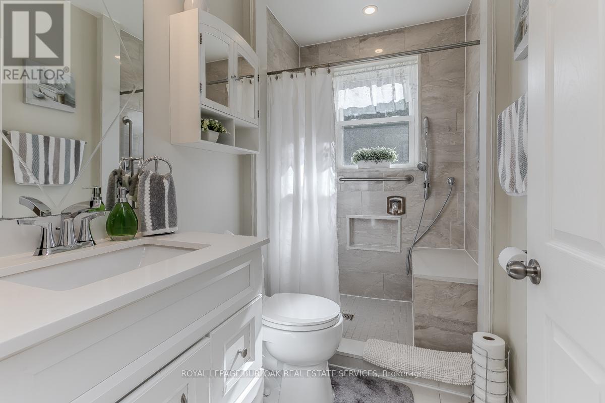 270 Jones Road, Hamilton (Fruitland), Ontario  L8E 5J5 - Photo 41 - X12392234