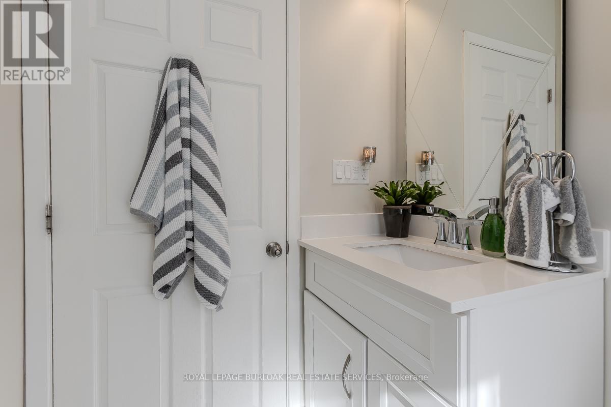 270 Jones Road, Hamilton (Fruitland), Ontario  L8E 5J5 - Photo 42 - X12392234