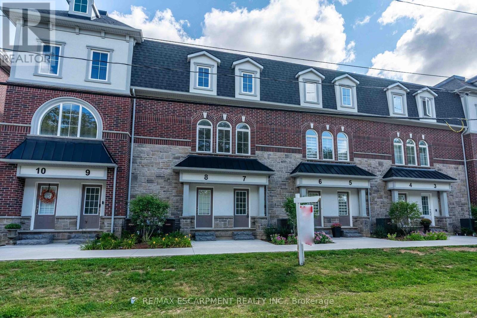 7 - 677 Park Road, Brantford, Ontario  N3R 0A2 - Photo 2 - X12392268