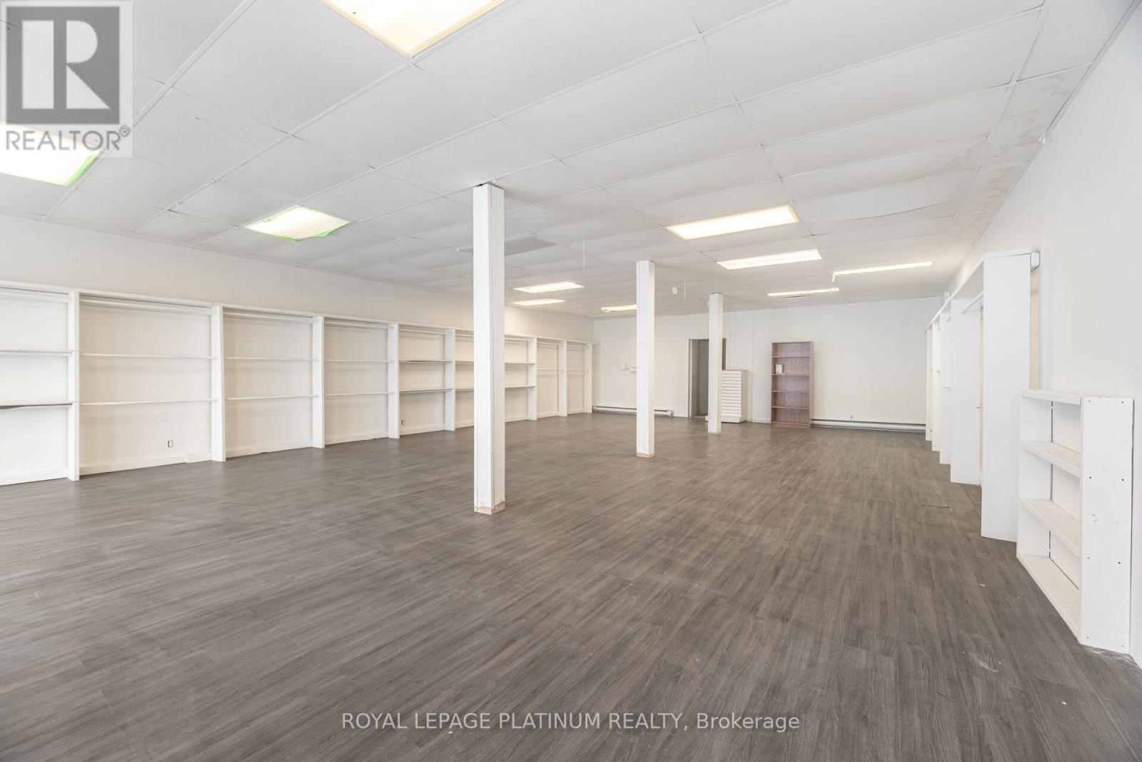 4 - 481 Dundas Street W, Belleville, Ontario  K8P 1B6 - Photo 8 - X12392274