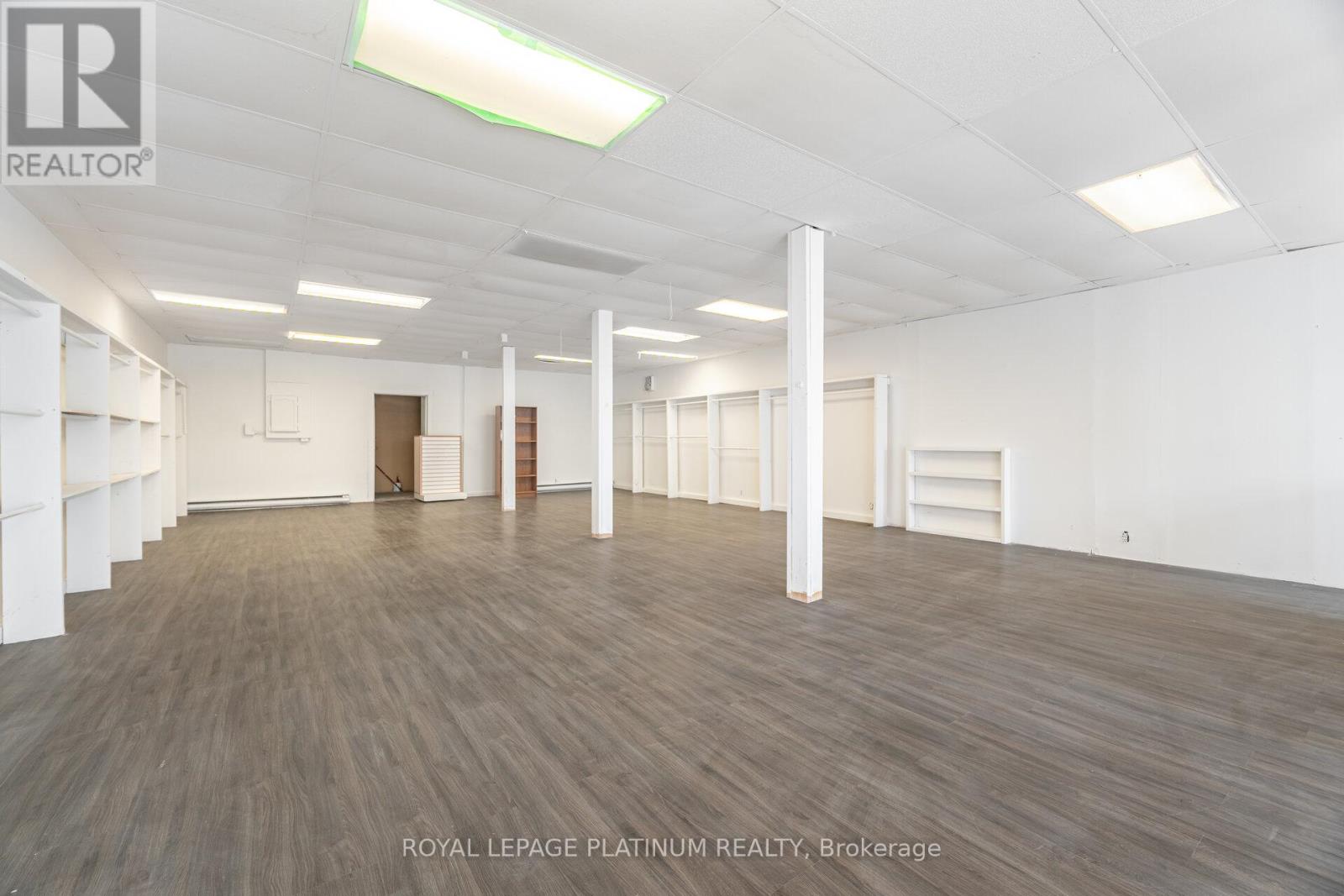 4 - 481 Dundas Street W, Belleville, Ontario  K8P 1B6 - Photo 9 - X12392274