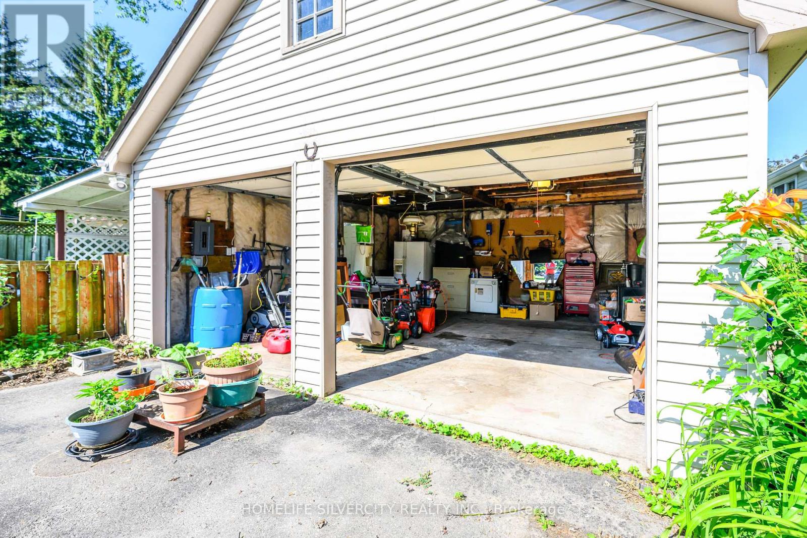 5537 Montrose Road, Niagara Falls, Ontario  L2H 1K9 - Photo 12 - X12392281