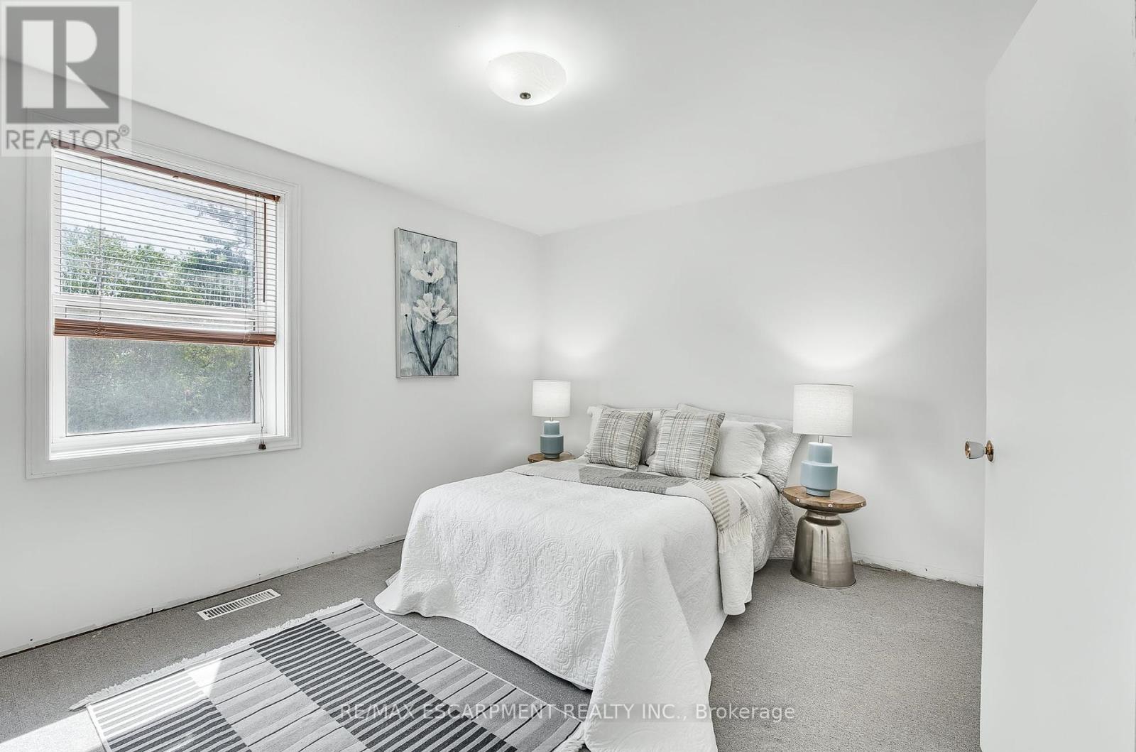 483 Harvest Road, Hamilton, Ontario  L9H 5E2 - Photo 20 - X12392292