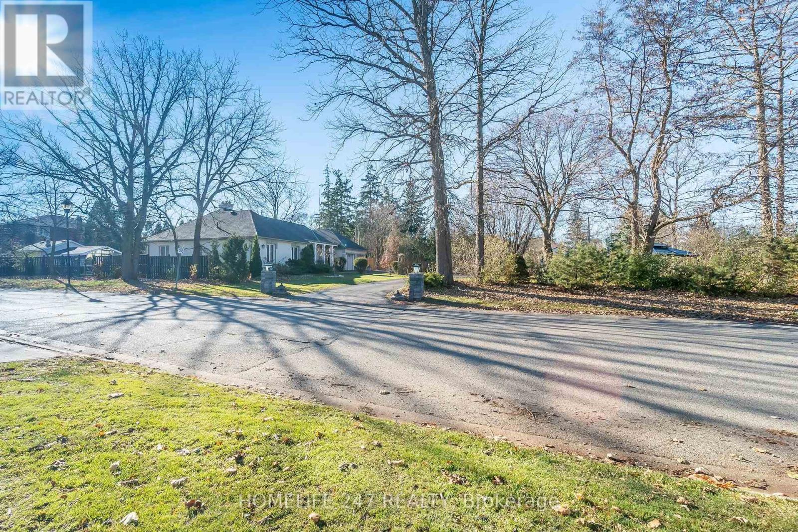 137 COMMISSIONERS ROAD E, London South, Ontario
