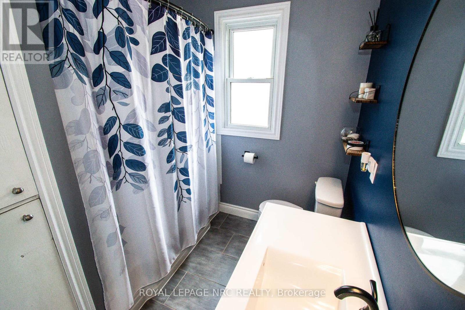 188 West Side Road, Port Colborne, Ontario  L3K 5K7 - Photo 17 - X12344835