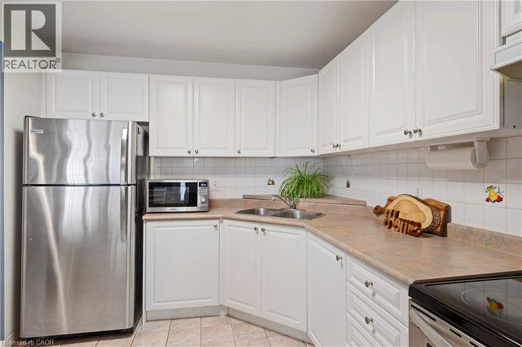 1809 Upper Wentworth Street Unit# 14, Hamilton, Ontario  L9B 2R9 - Photo 8 - 40767965