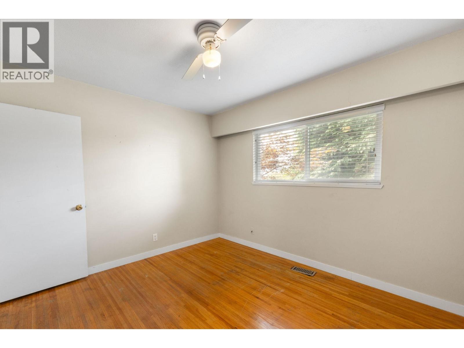 695 Newport Street, Coquitlam, British Columbia  V3J 3H7 - Photo 11 - R3043379