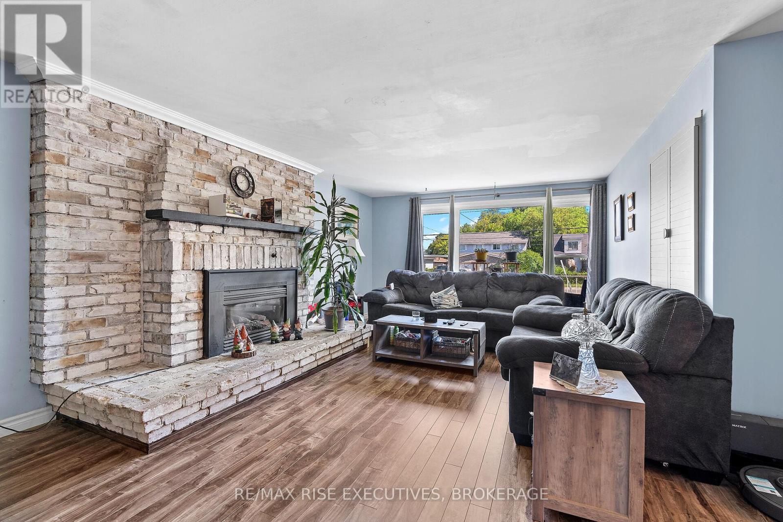 Property at 1184 MONTREAL STREET image 5