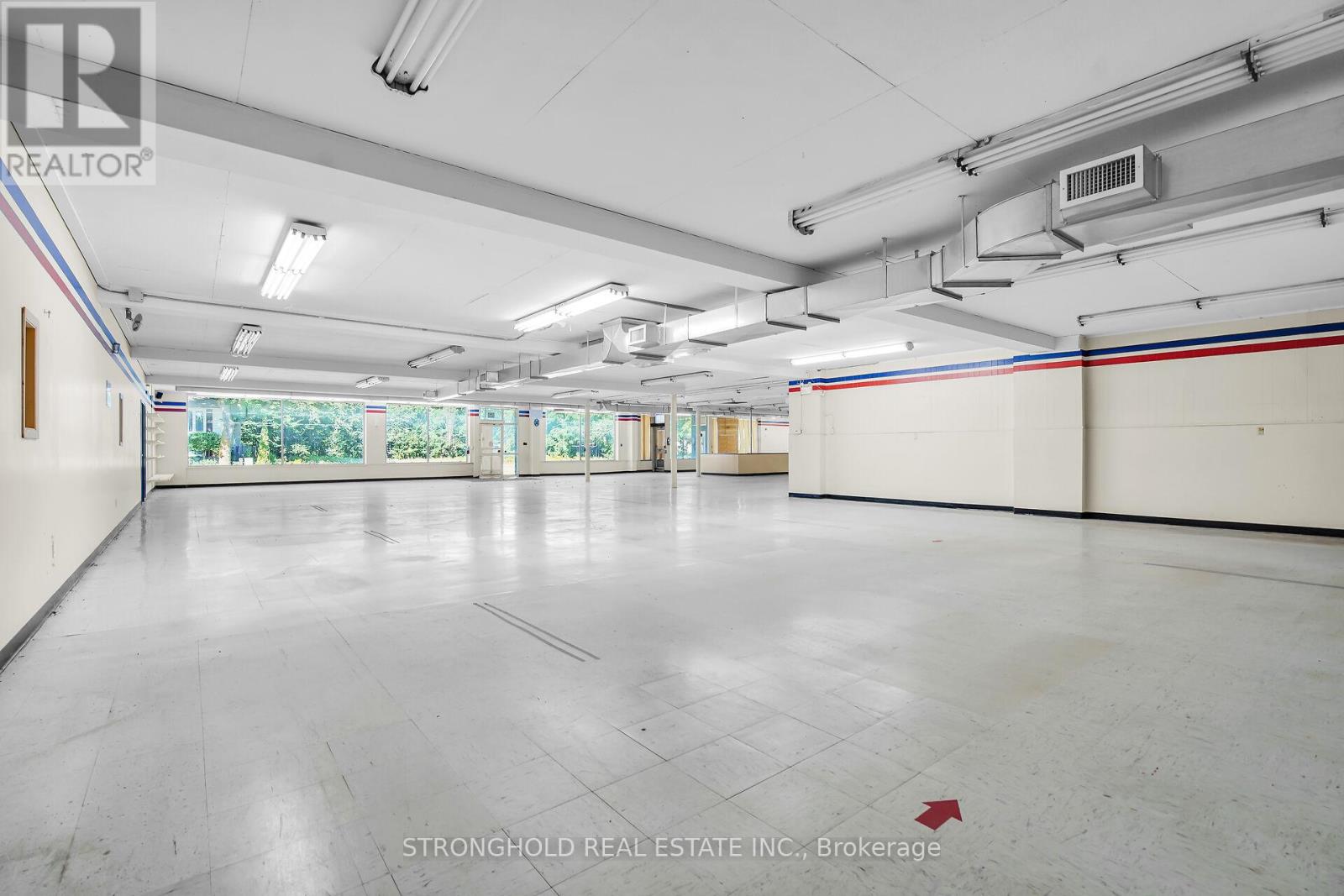 2 - 190 Huron Street, Woodstock, Ontario  N4S 7A1 - Photo 4 - X12392440