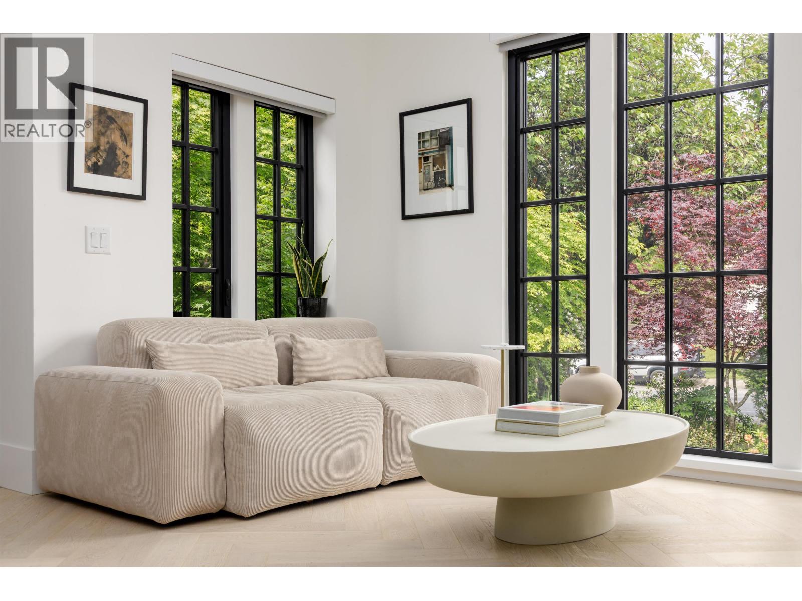 2502 W 33rd Avenue, Vancouver, British Columbia  V6N 2E6 - Photo 3 - R3045560