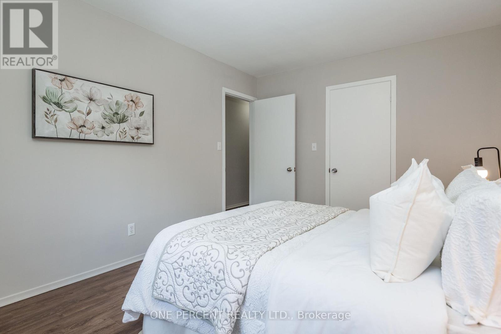 55 Fittons Road E, Orillia, Ontario  L3V 2J2 - Photo 21 - S12287132
