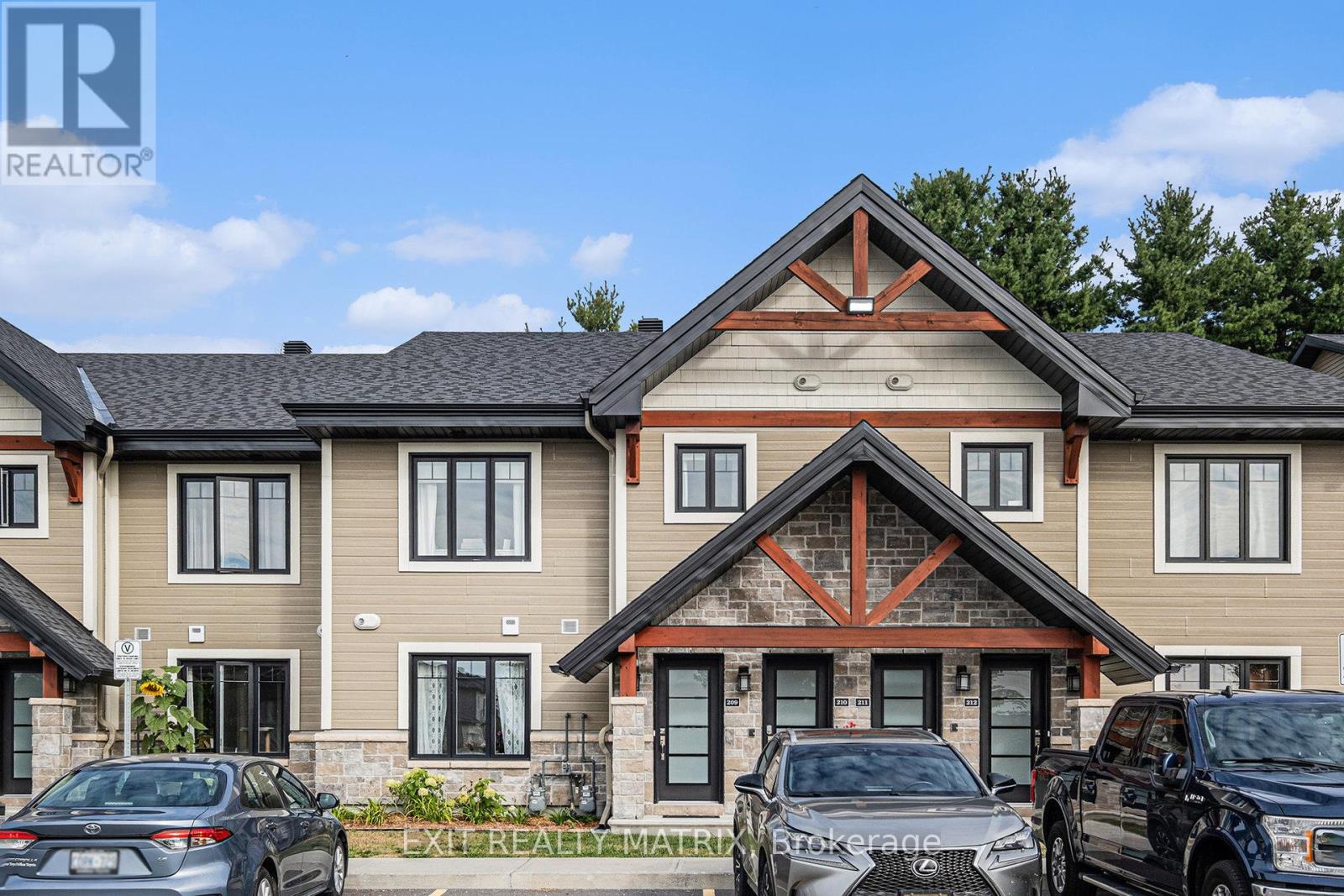210 - 83 St Moritz Terrace, Russell, Ontario  K0A 1W0 - Photo 1 - X12392391