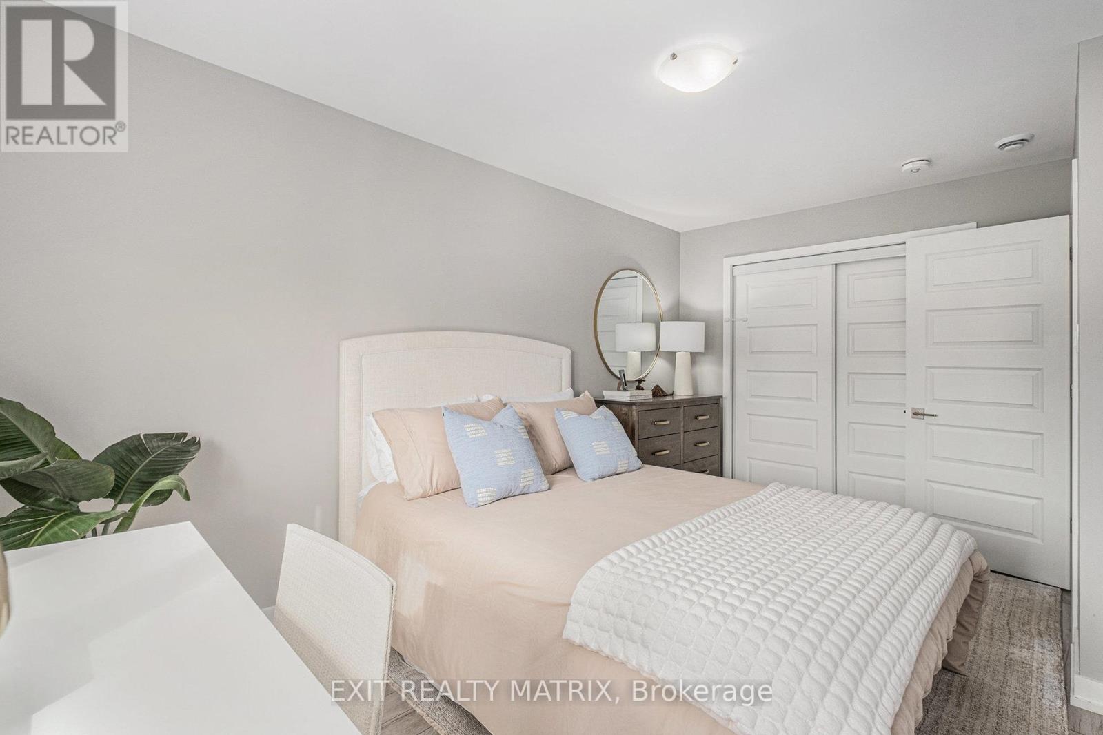 210 - 83 St Moritz Terrace, Russell, Ontario  K0A 1W0 - Photo 13 - X12392391