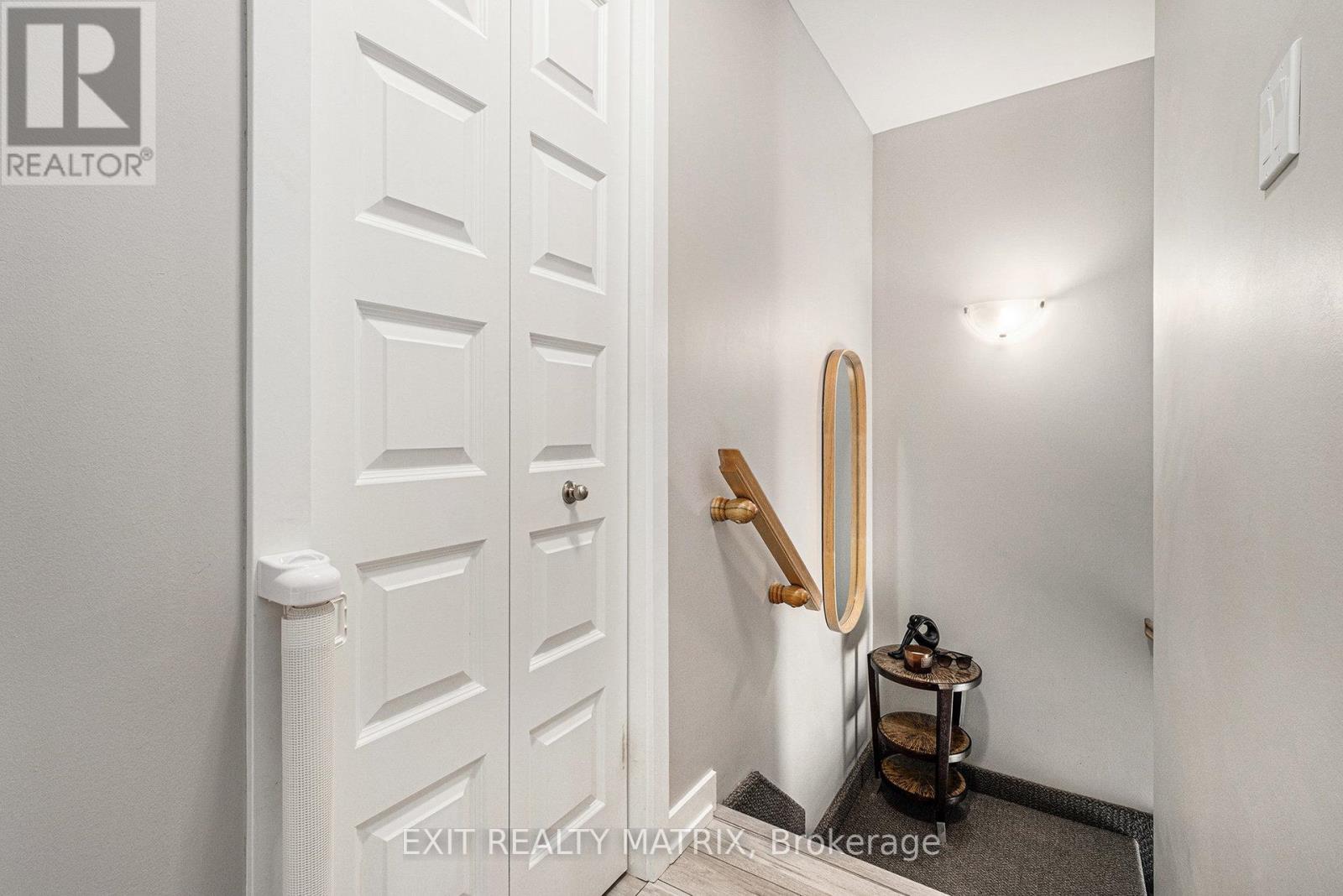 210 - 83 St Moritz Terrace, Russell, Ontario  K0A 1W0 - Photo 2 - X12392391
