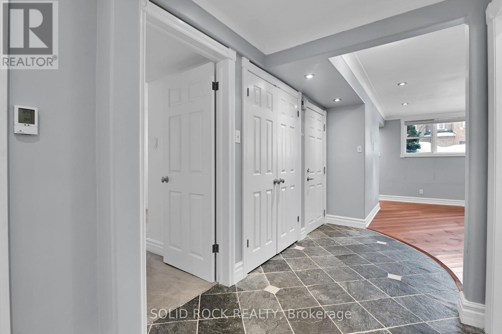 B - 193 Glynn Avenue, Ottawa, Ontario  K1K 1S4 - Photo 22 - X12392417