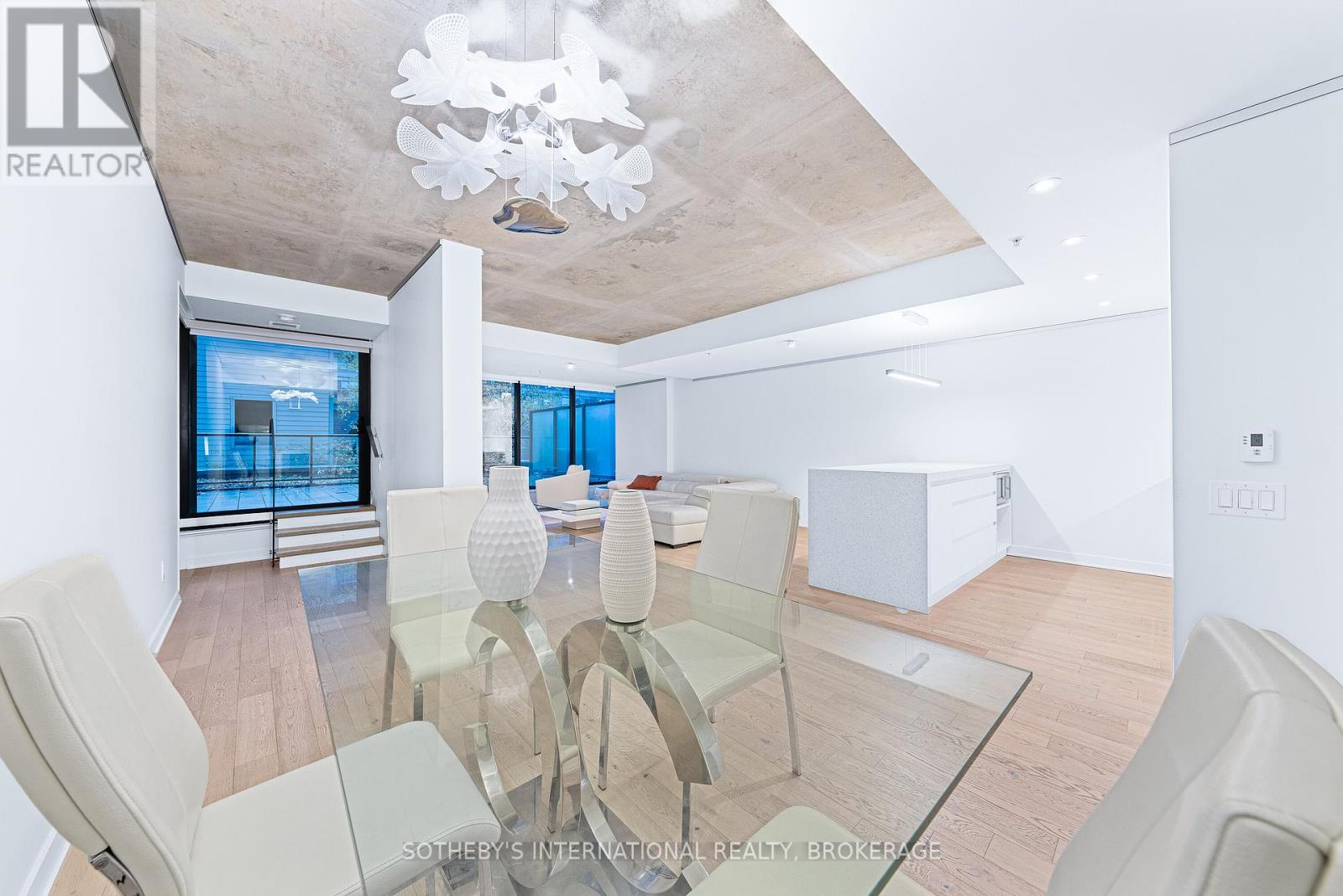 212 - 629 King Street W, Toronto, Ontario  M5V 0G9 - Photo 1 - C12392519