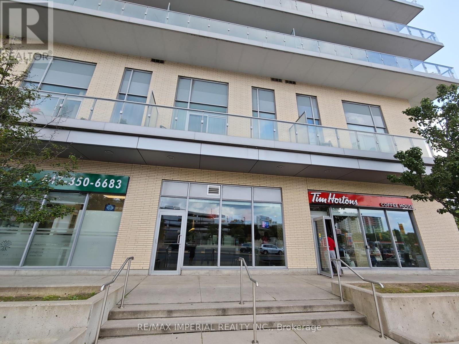 4 - 70 Forest Manor Road, Toronto, Ontario  M2J 1M6 - Photo 1 - C12392306