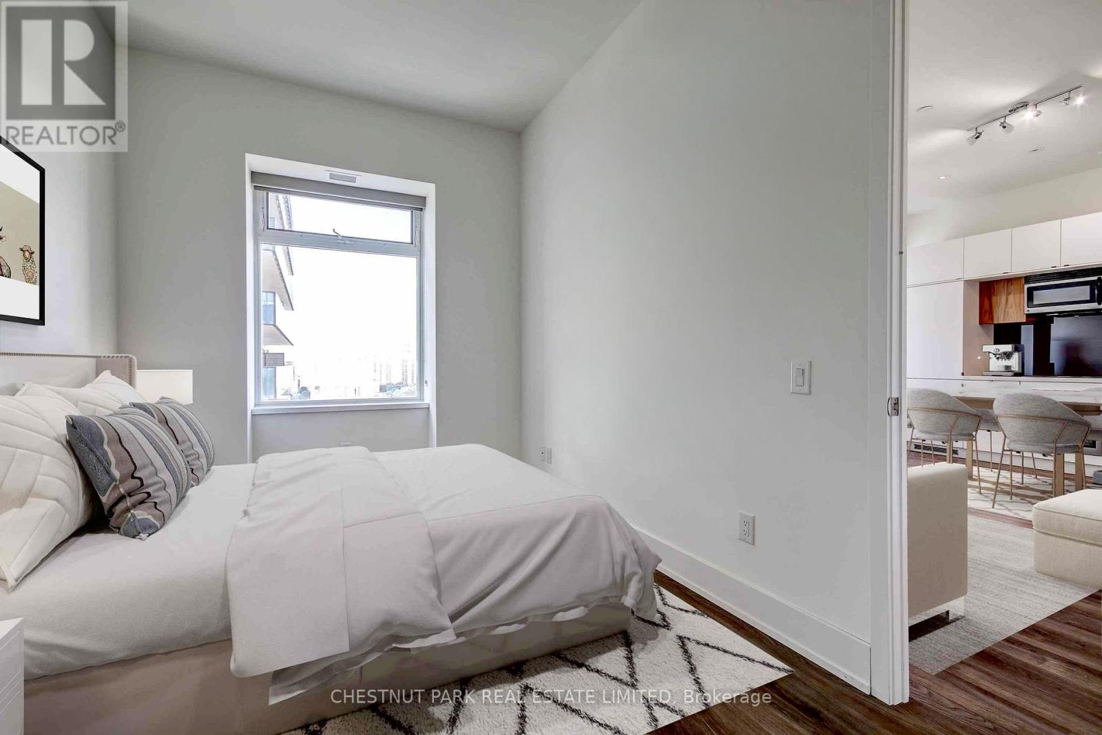 1820 - 111 St Clair Avenue W, Toronto (Yonge-St. Clair), Ontario  M4V 1N5 - Photo 13 - C12392334