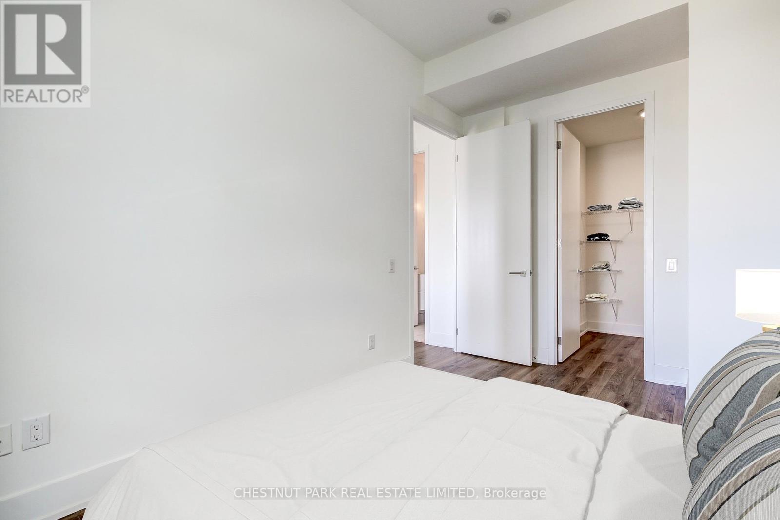 1820 - 111 St Clair Avenue W, Toronto (Yonge-St. Clair), Ontario  M4V 1N5 - Photo 15 - C12392334