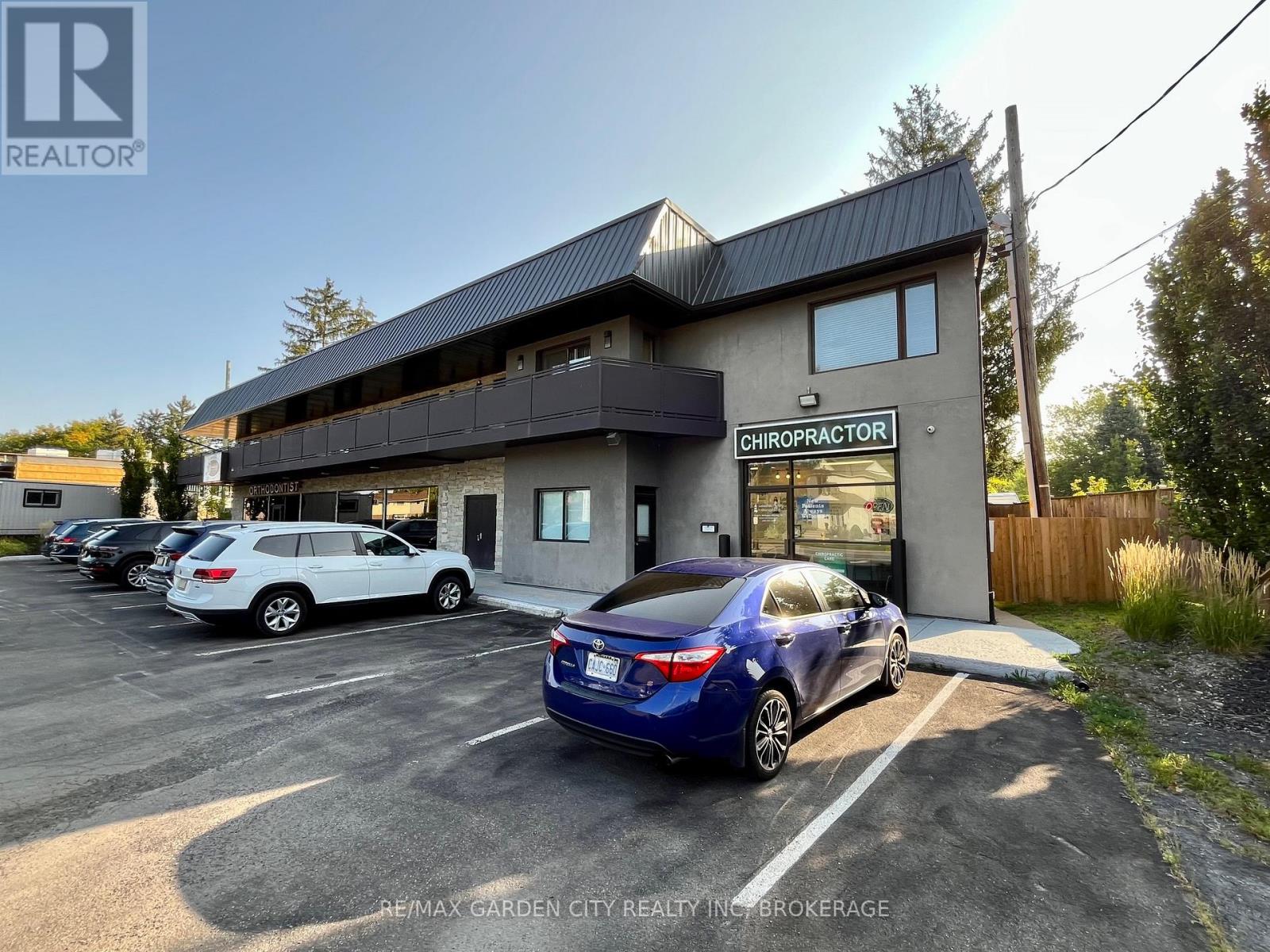 290 Vine Street, St. Catharines, Ontario  L2M 7Z4 - Photo 3 - X12392500