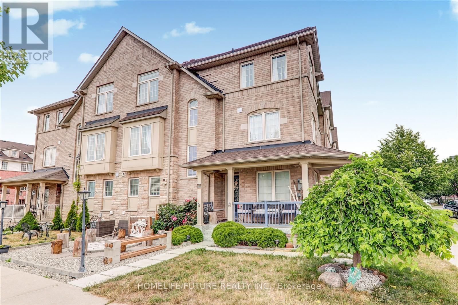 2 Clowes Street, Ajax, Ontario  L1Z 0K9 - Photo 2 - E12392336