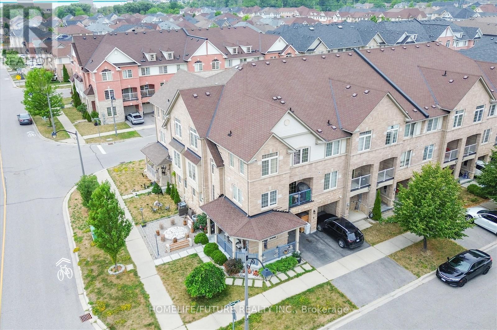 2 Clowes Street, Ajax, Ontario  L1Z 0K9 - Photo 5 - E12392336