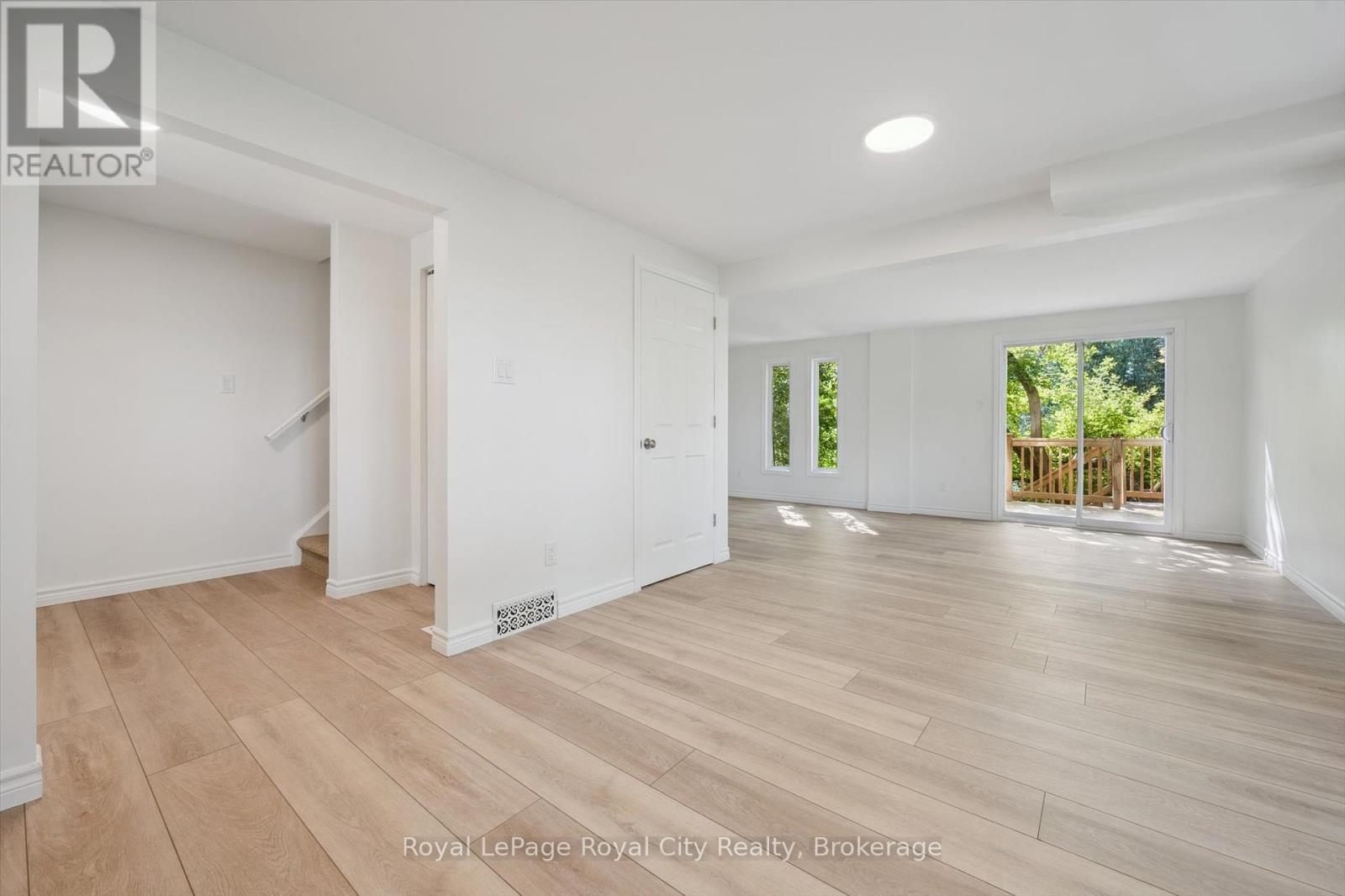 43 Koch Drive, Guelph, Ontario  N1G 4G6 - Photo 16 - X12392407