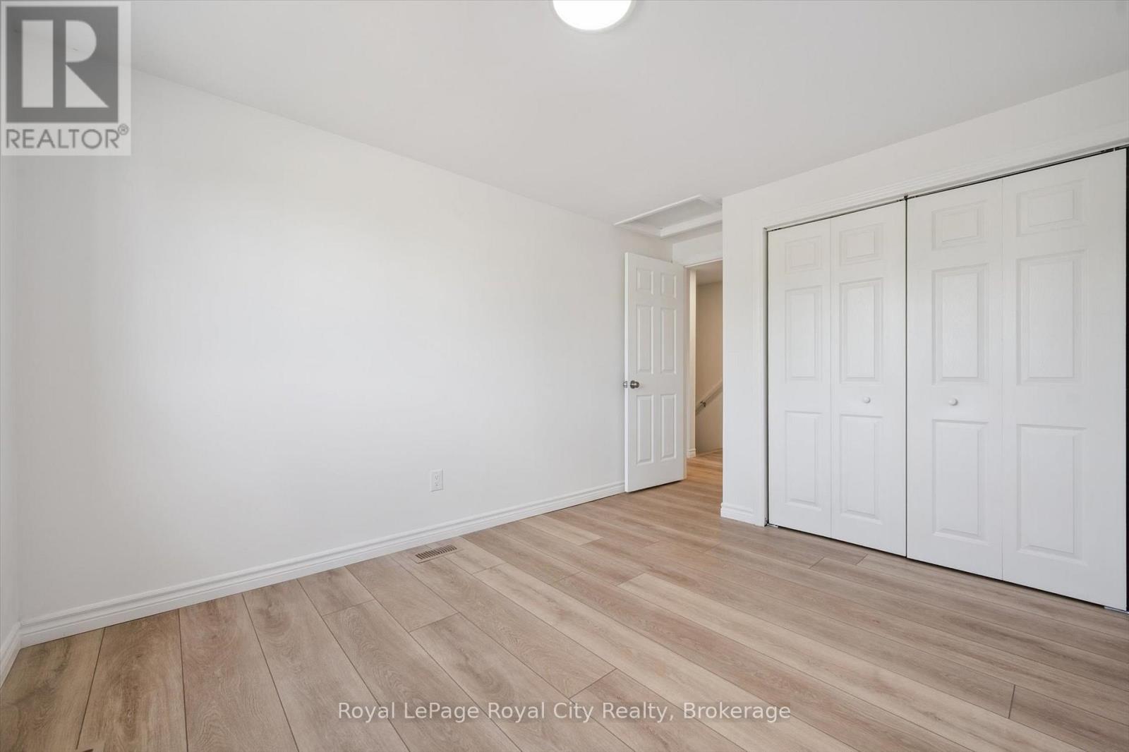 43 Koch Drive, Guelph, Ontario  N1G 4G6 - Photo 20 - X12392407