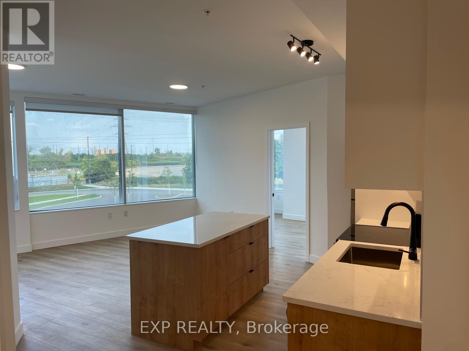 212 - 1600 James Naismith Drive, Ottawa, Ontario  K1B 5N8 - Photo 3 - X12335795