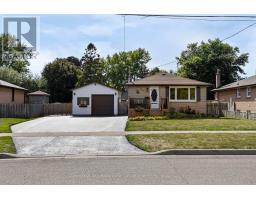 924 McCullough Drive, Whitby (Downtown Whitby), Ca