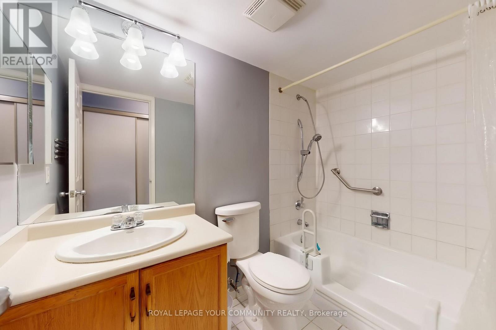 205 - 309 Major Mackenzie Drive, Richmond Hill (Harding), Ontario  L4C 9V5 - Photo 17 - N12391746