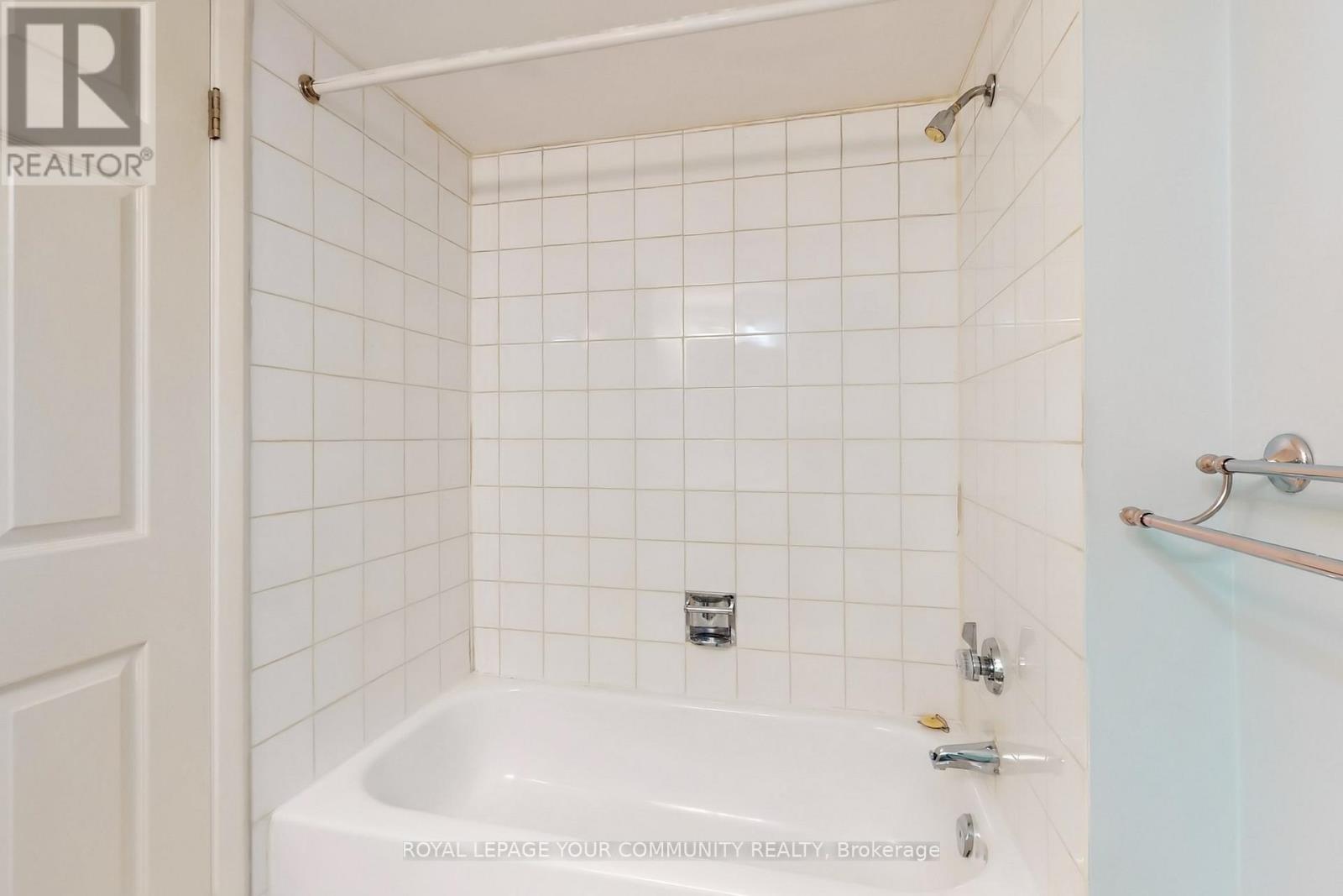 205 - 309 Major Mackenzie Drive, Richmond Hill (Harding), Ontario  L4C 9V5 - Photo 19 - N12391746