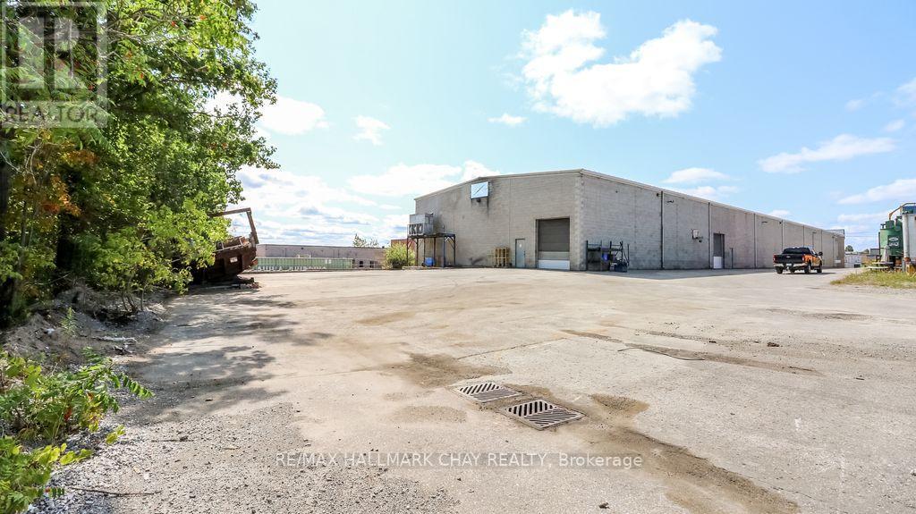 705 Bayview Drive, Barrie (0 East), Ontario  L4N 9A5 - Photo 29 - S12392359