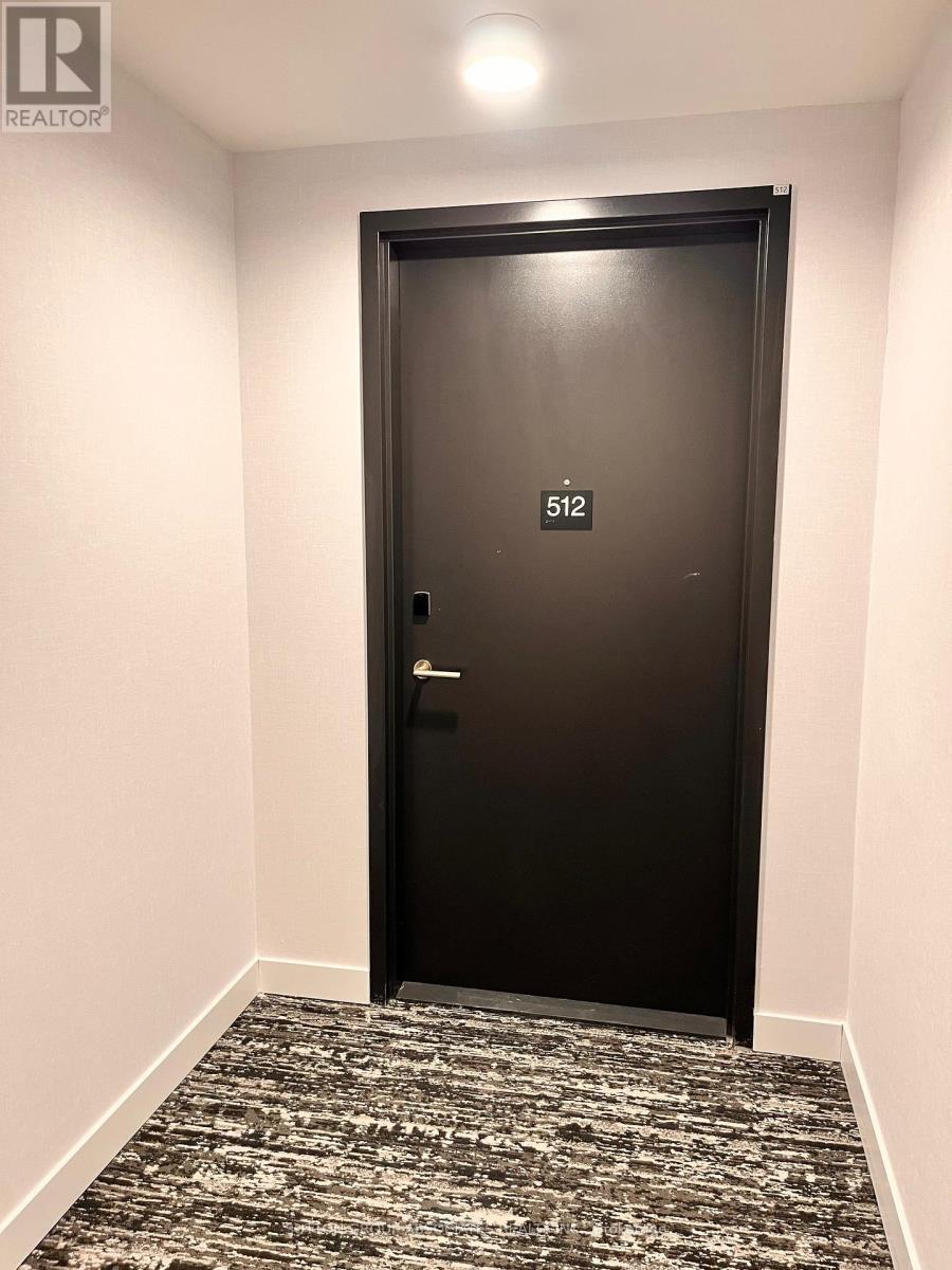 512 - 880 THE QUEENSWAY, Toronto, Ontario