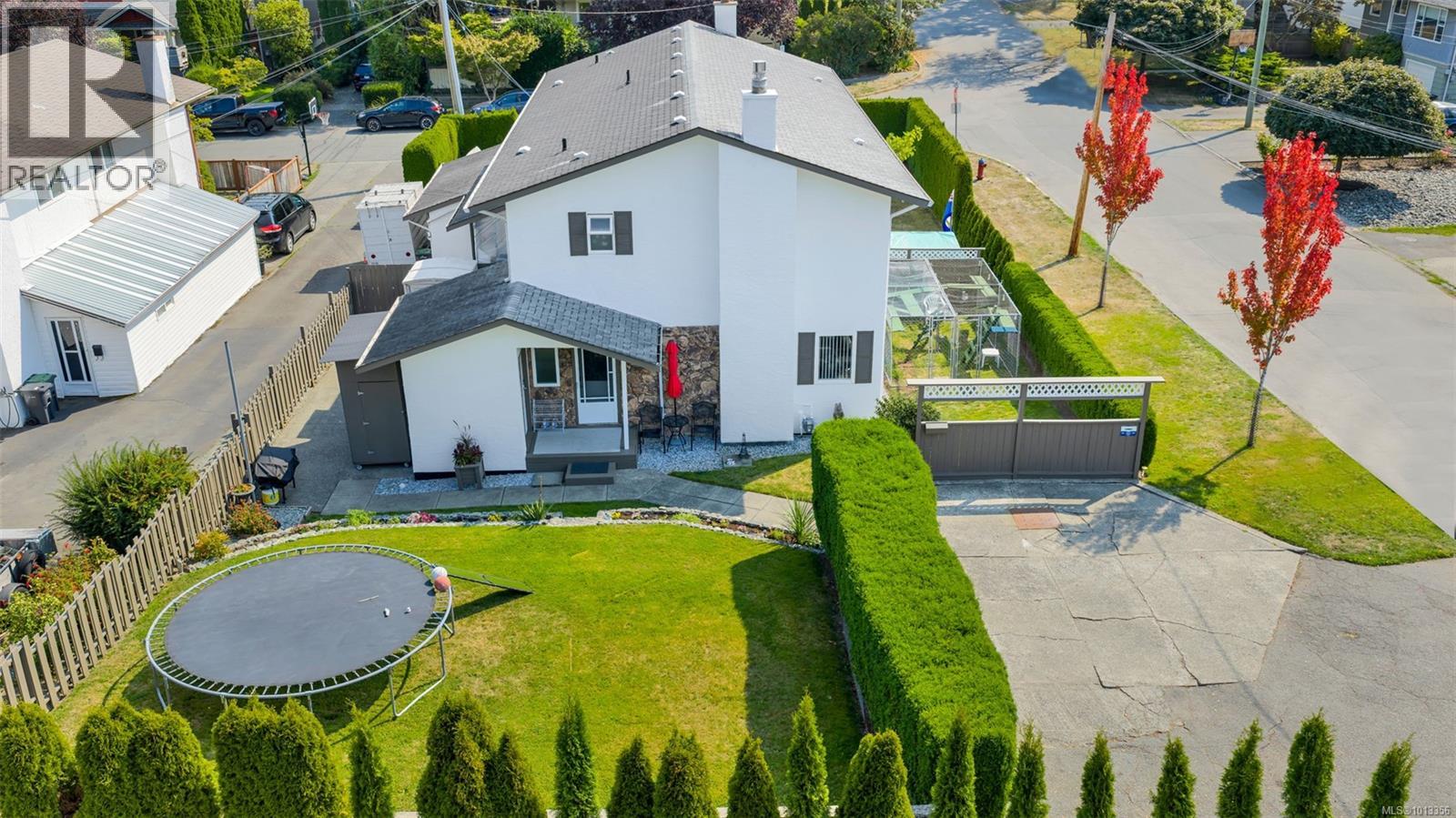 920 Agnes St, Esquimalt, British Columbia  V9A 5X4 - Photo 17 - 1013356