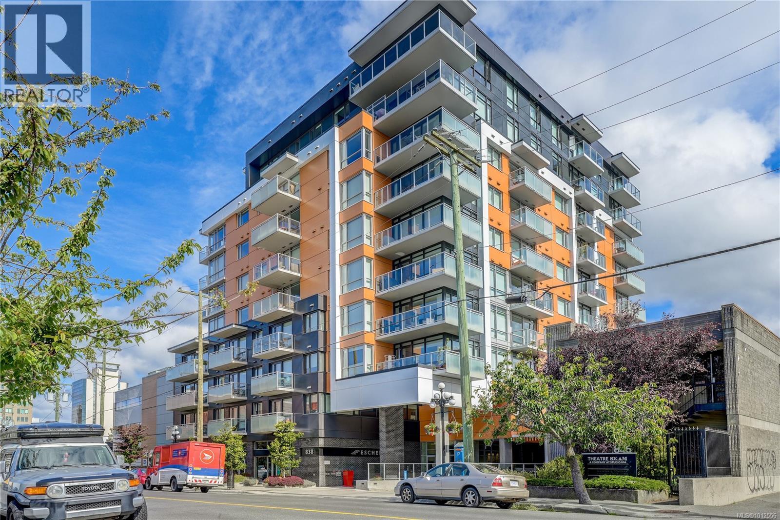 405 838 Broughton St, Victoria, British Columbia