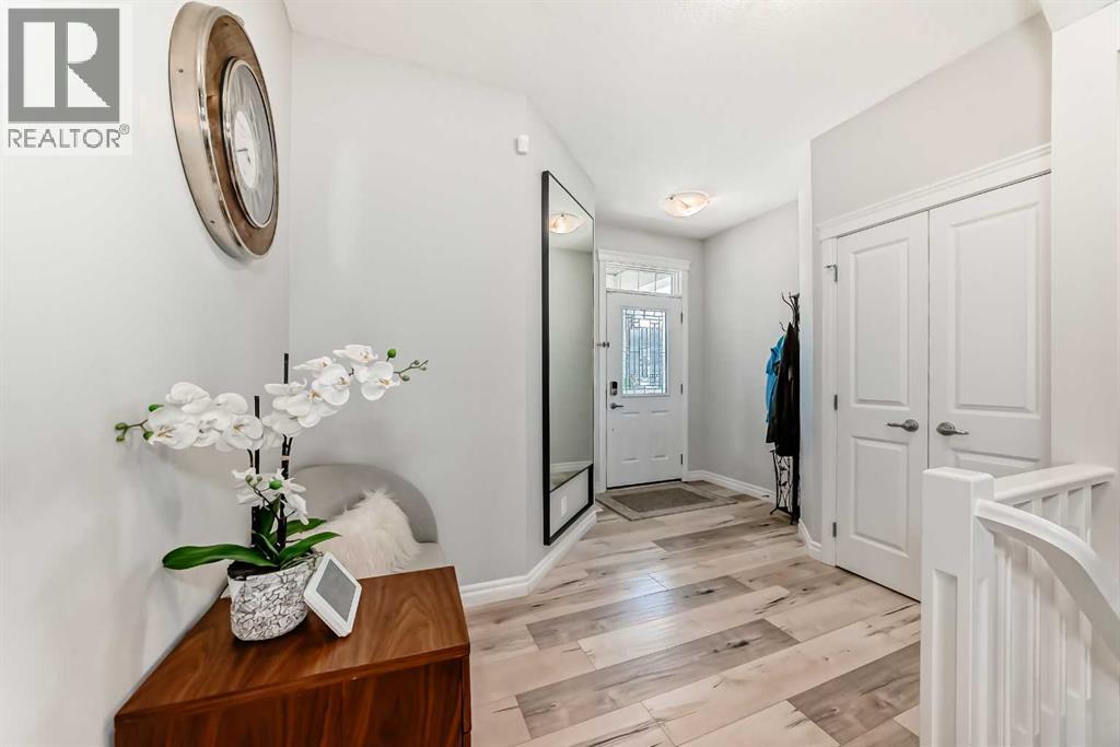 56 Belmont Terrace Sw, Calgary, Alberta  T2X 4H6 - Photo 4 - A2242154
