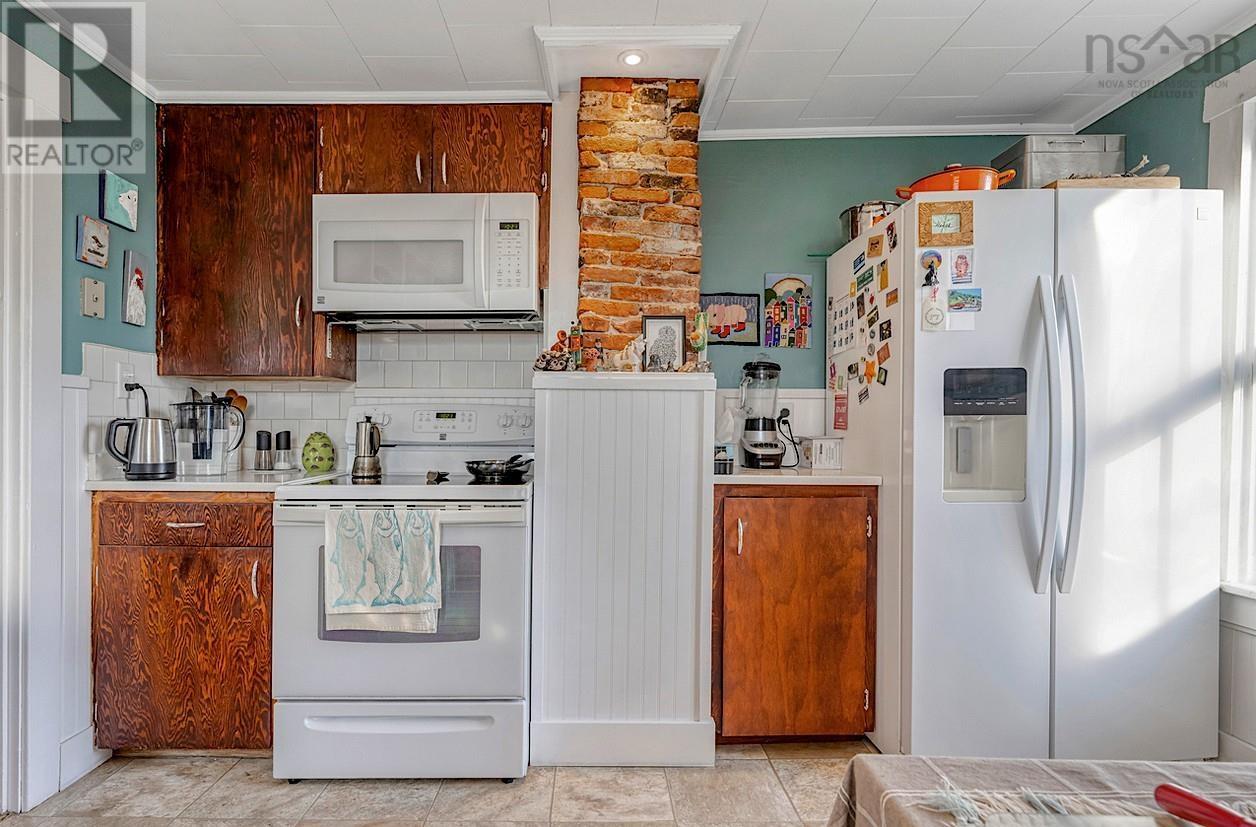 94 Hopson Street, Lunenburg, Nova Scotia  B0J 2C0 - Photo 17 - 202520946