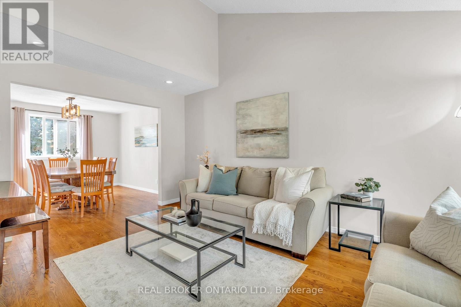 Property at 3 BROOKHAVEN COURT image 5