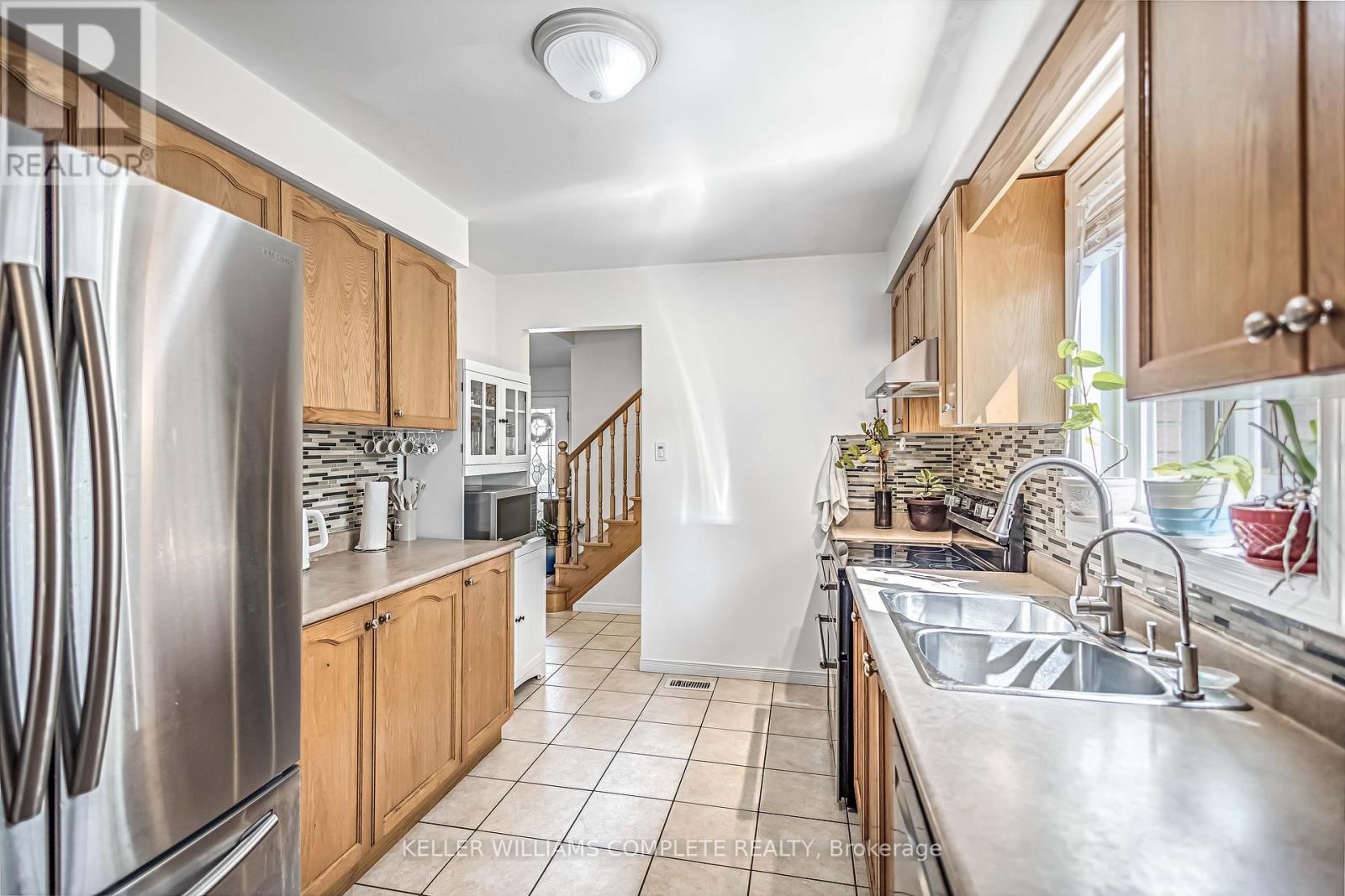 16 Jessica Street, Hamilton (Chappel), Ontario  L8W 4A3 - Photo 11 - X12392366