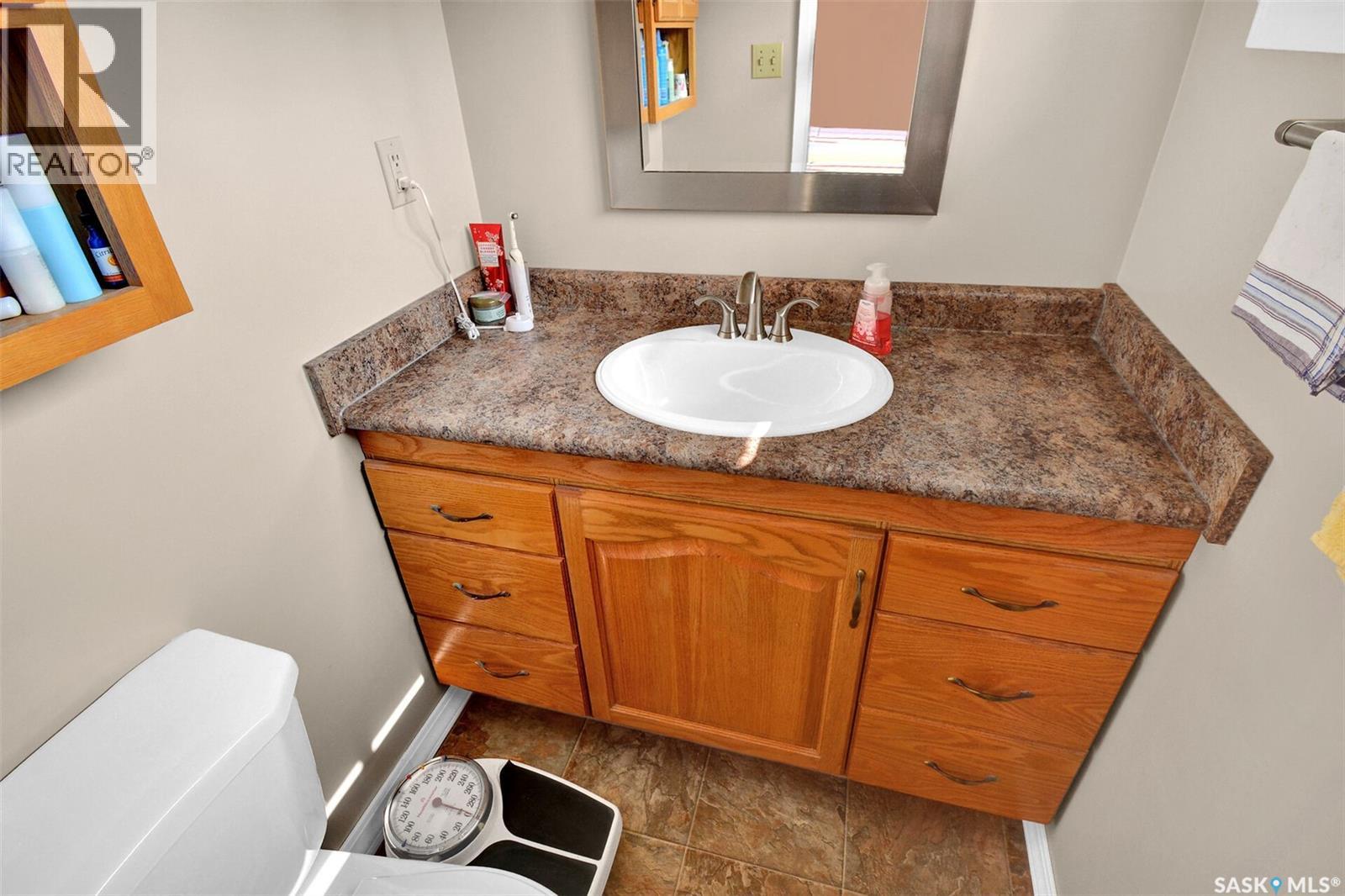 2938 Eastview, Saskatoon, Saskatchewan  S7J 3H9 - Photo 15 - SK017904