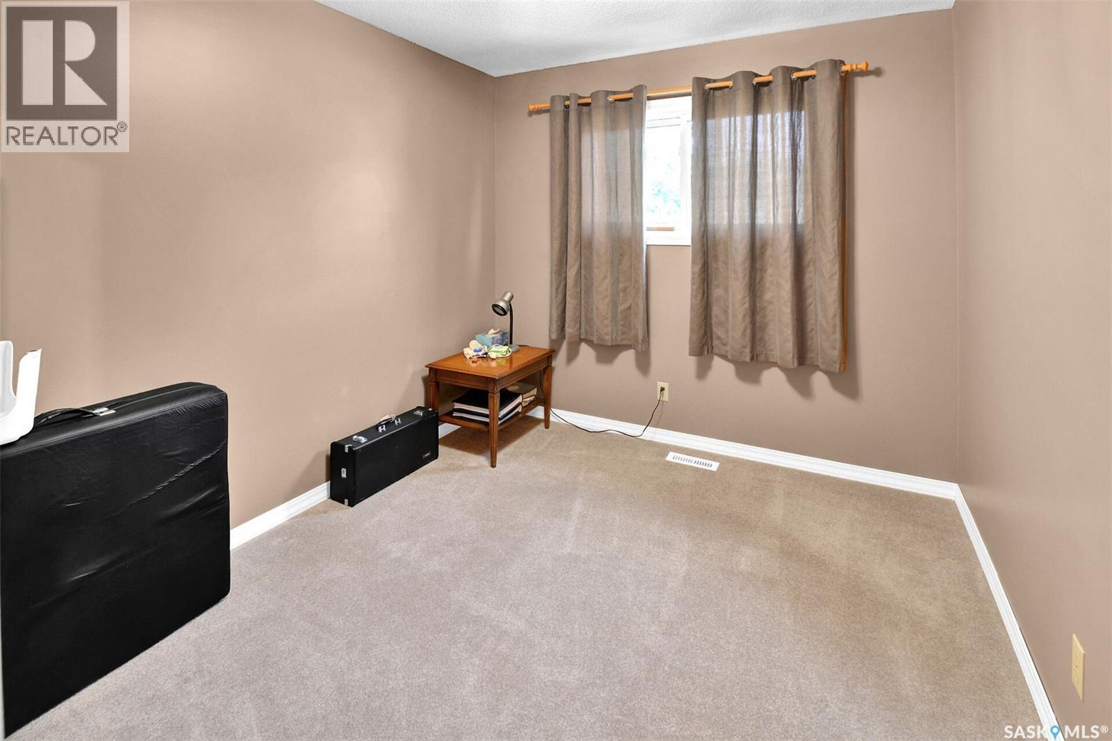 2938 Eastview, Saskatoon, Saskatchewan  S7J 3H9 - Photo 17 - SK017904