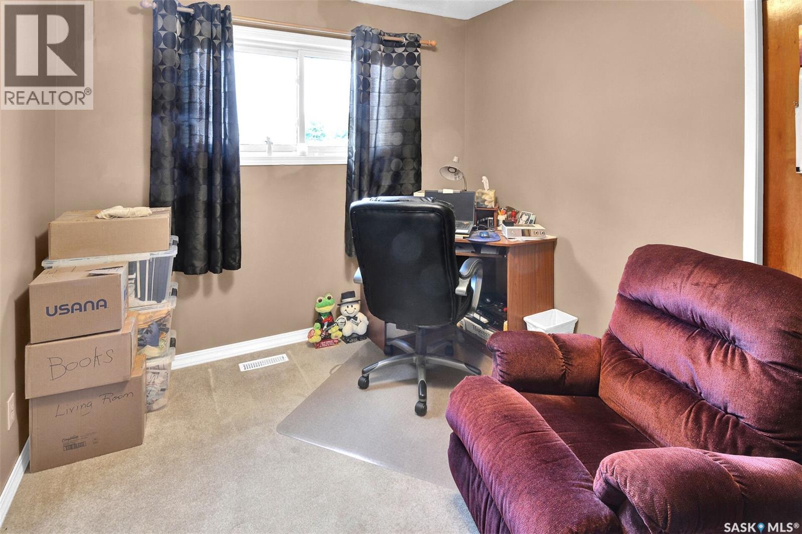 2938 Eastview, Saskatoon, Saskatchewan  S7J 3H9 - Photo 18 - SK017904